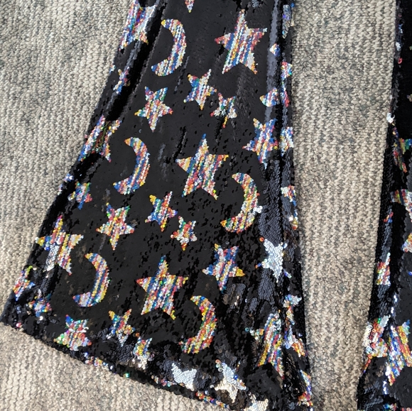 Girl on a Vine bells EUC size L - Picture 3 of 6